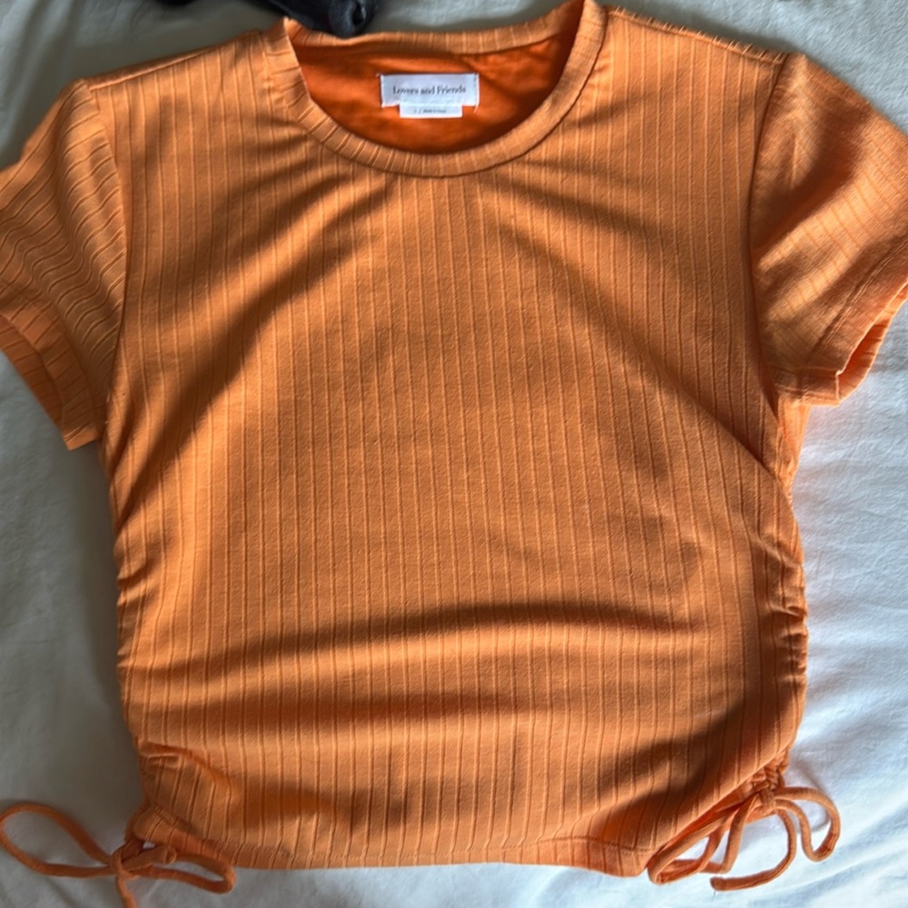 orange cropped t with cinched sides